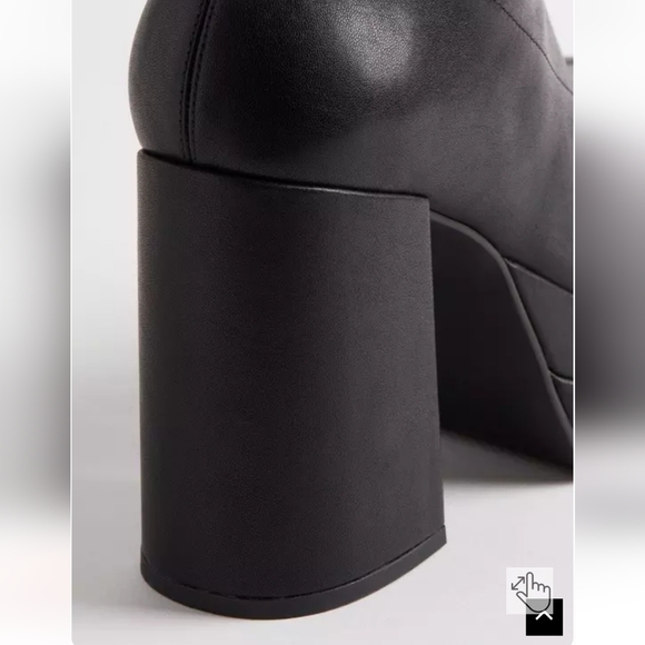Black Platform Knee-High Boots - Picture 4 of 4